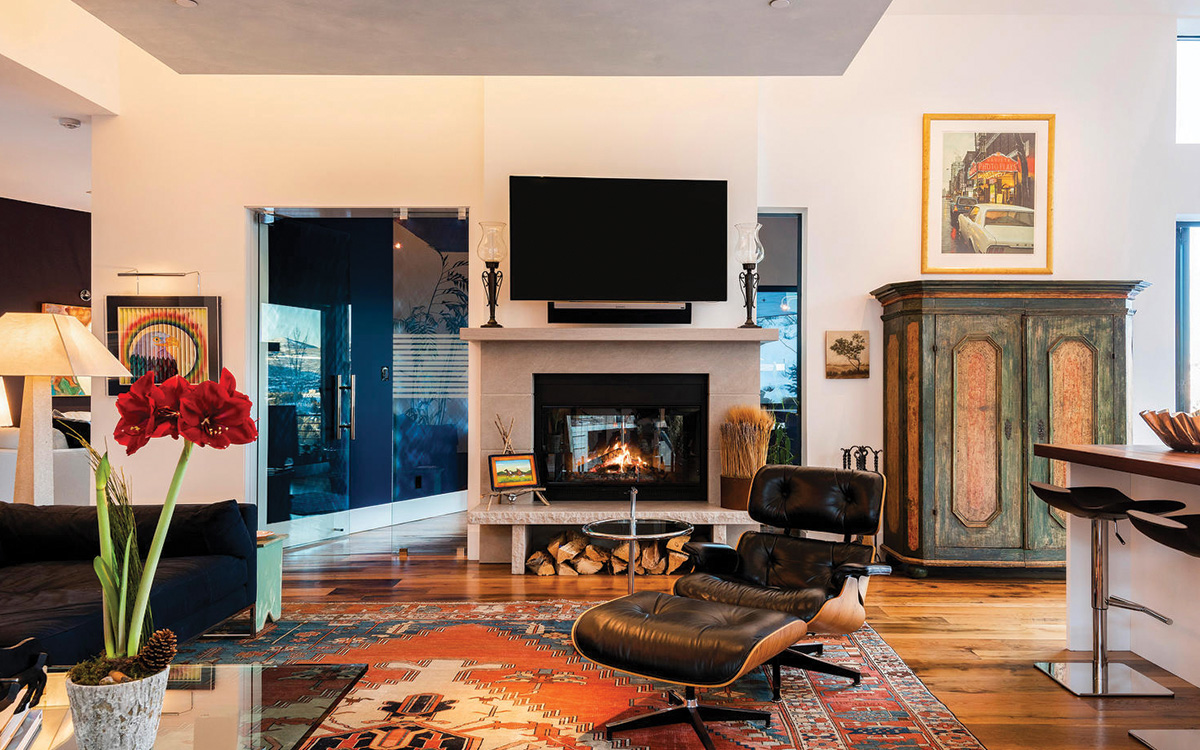 3099-Mountain-Ridge-Ct-Park-City-living-room2